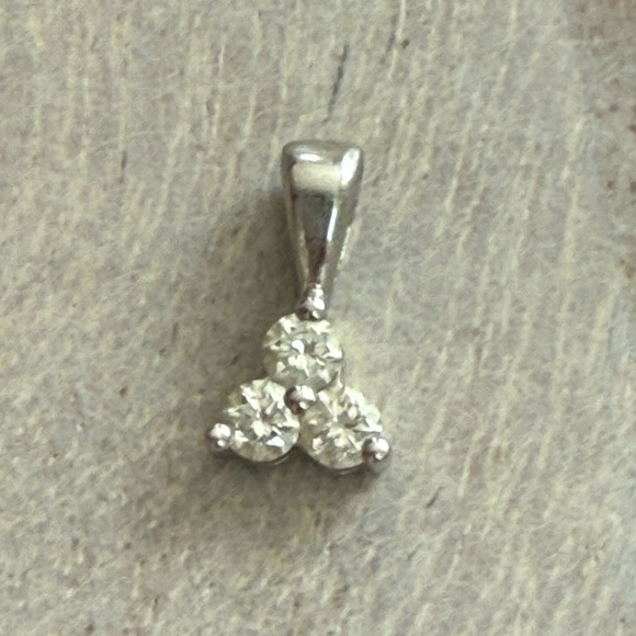Jewelry - Elegant Silver Pendant with Triple Diamond Design